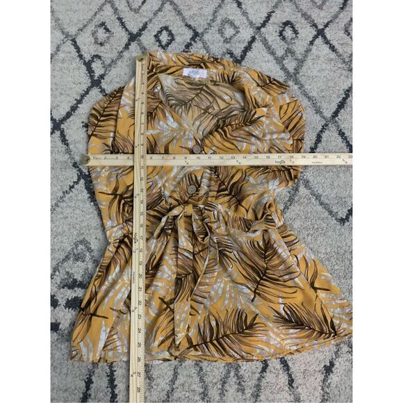 Beautiful women L.I.F.E. Love is for Eternity Button Front V-Neck Blouse Gold Tr - Picture 4 of 5